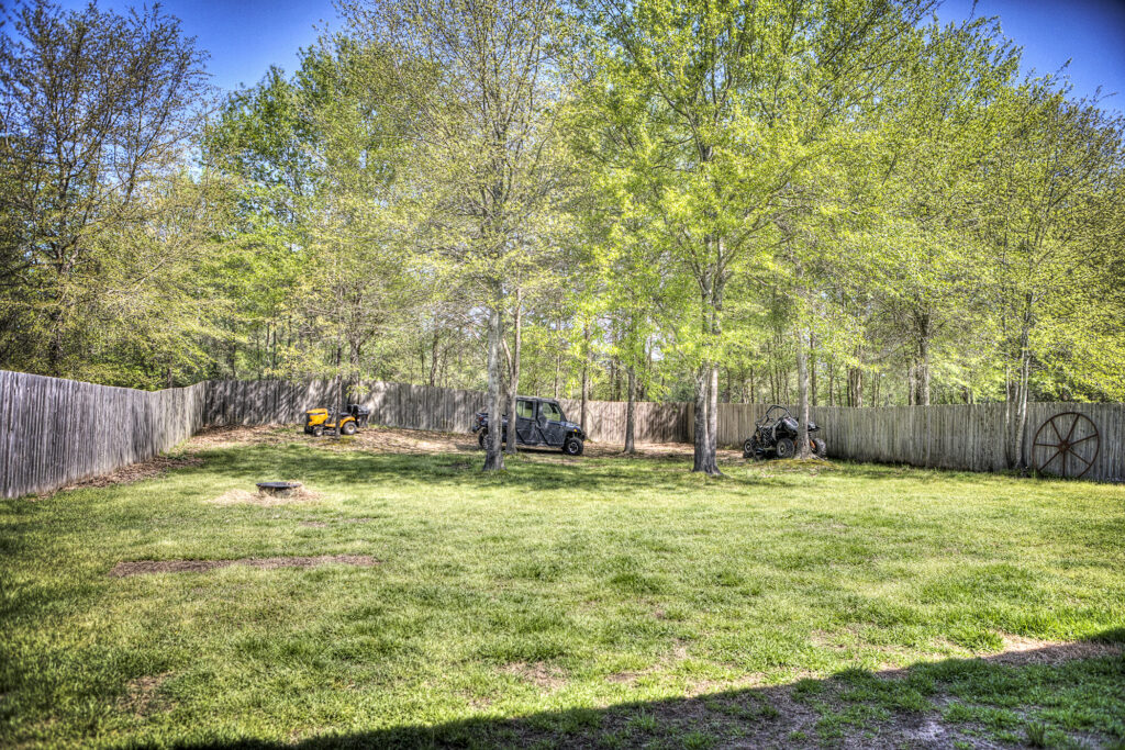 3430 Garrett Lane Texarkana Texas 15 250A2471 2 3 Painterly