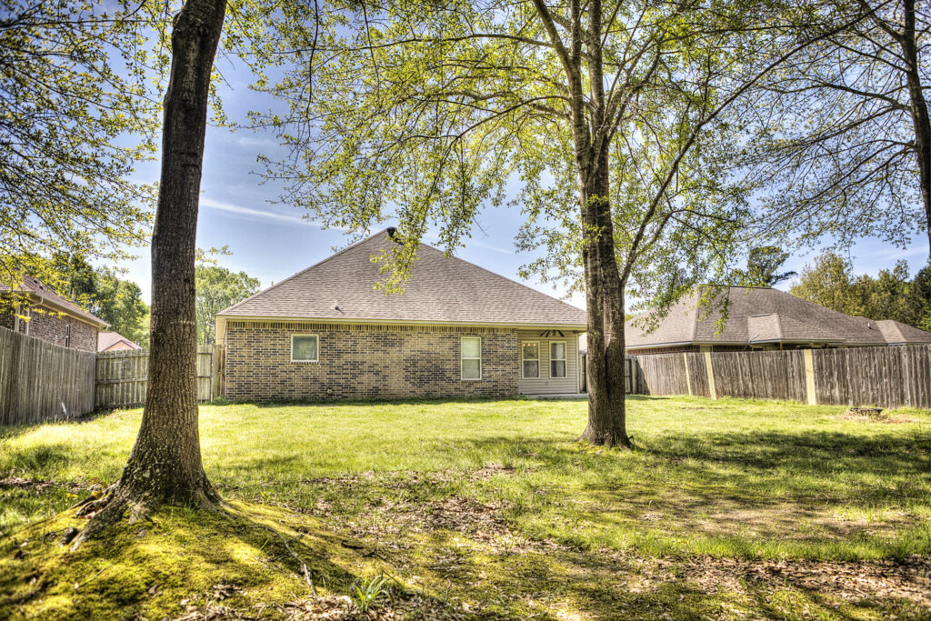 3430 Garrett Lane Texarkana Texas 16 250A2474 5 6 Painterly