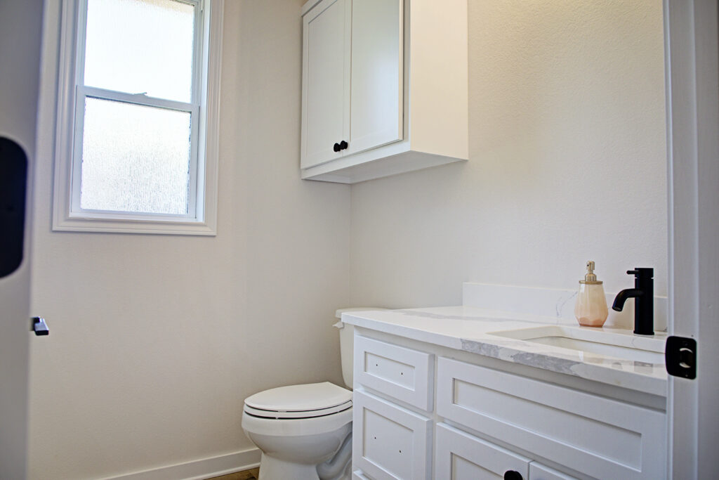 6820 Maple View Lane Texarkana 18 250A3453 4 5 Natural