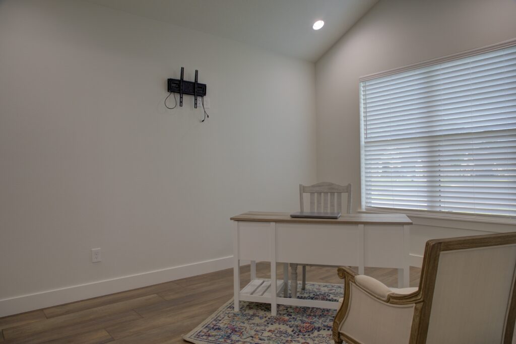 6820 Maple View Lane Texarkana 25 250A3531 2 3 Natural